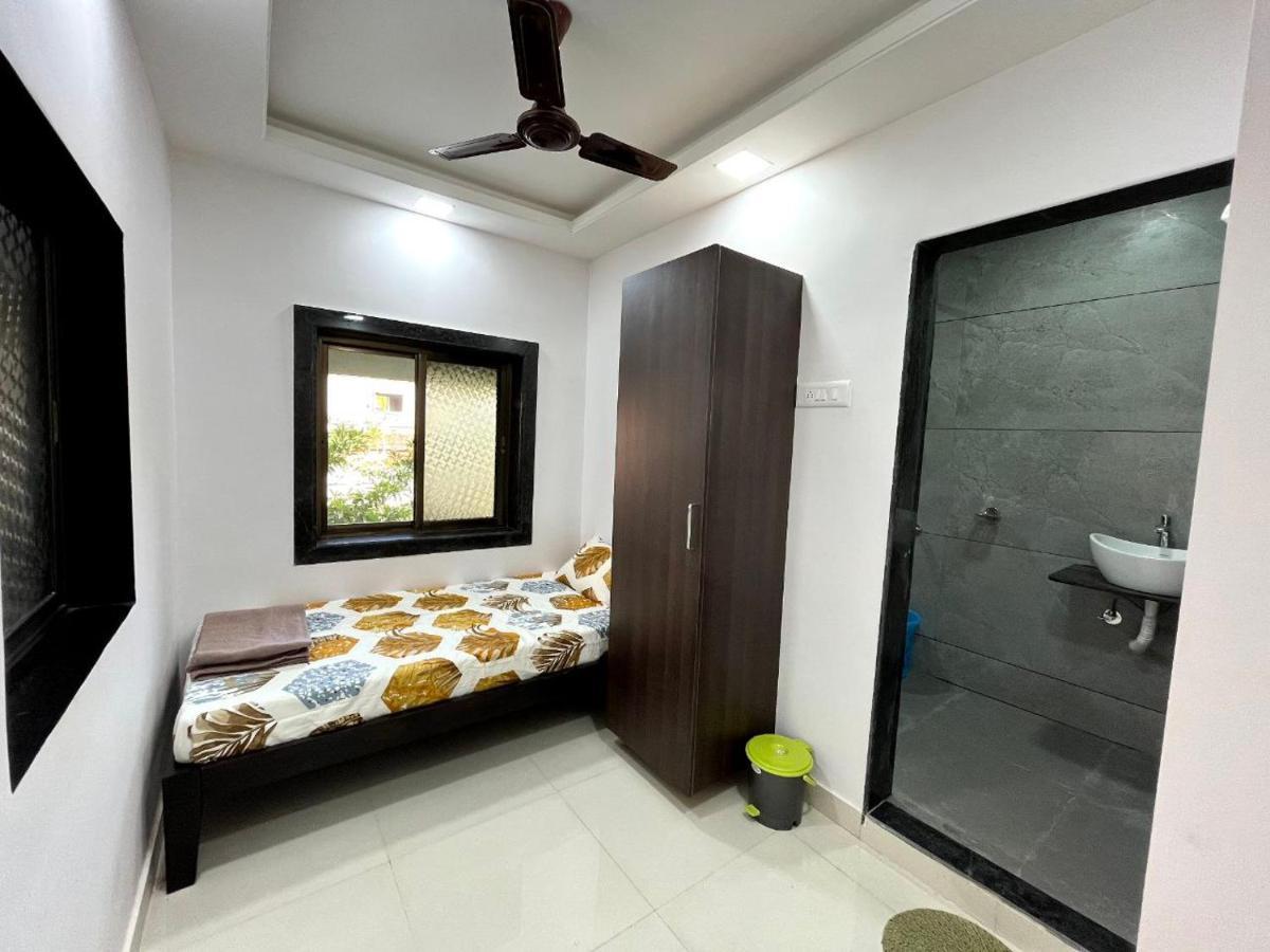 Gayatri Homestay Ratnāgiri Extérieur photo