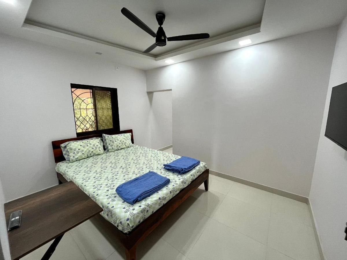 Gayatri Homestay Ratnāgiri Extérieur photo