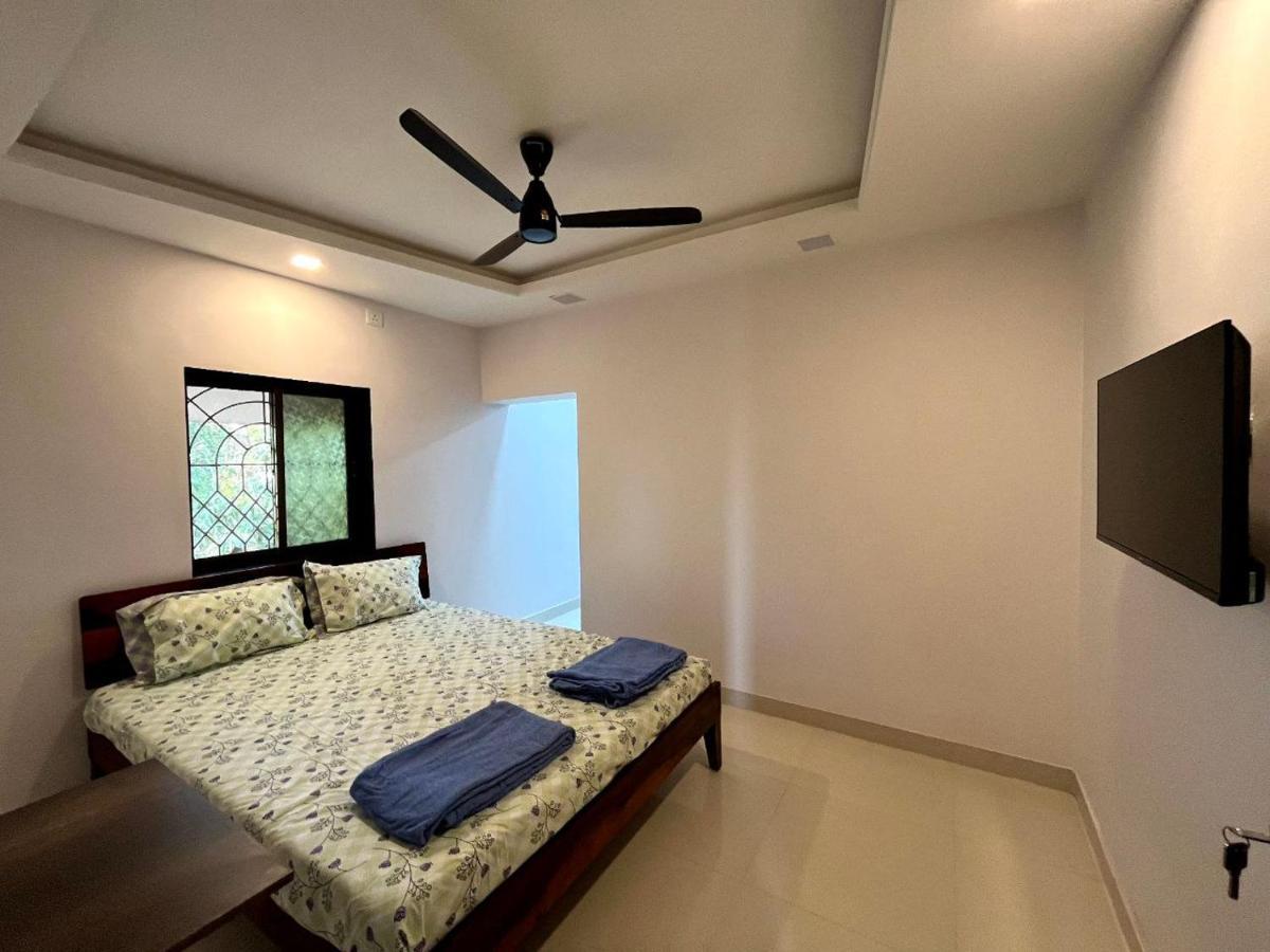 Gayatri Homestay Ratnāgiri Extérieur photo