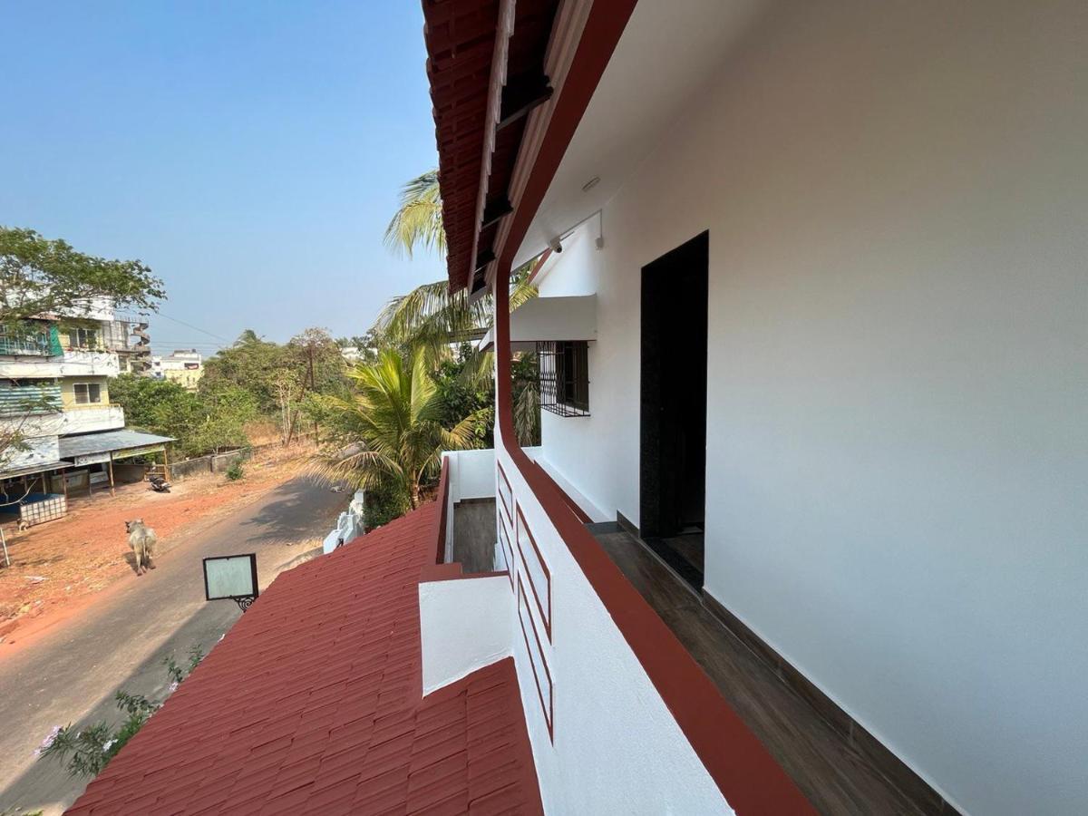 Gayatri Homestay Ratnāgiri Extérieur photo