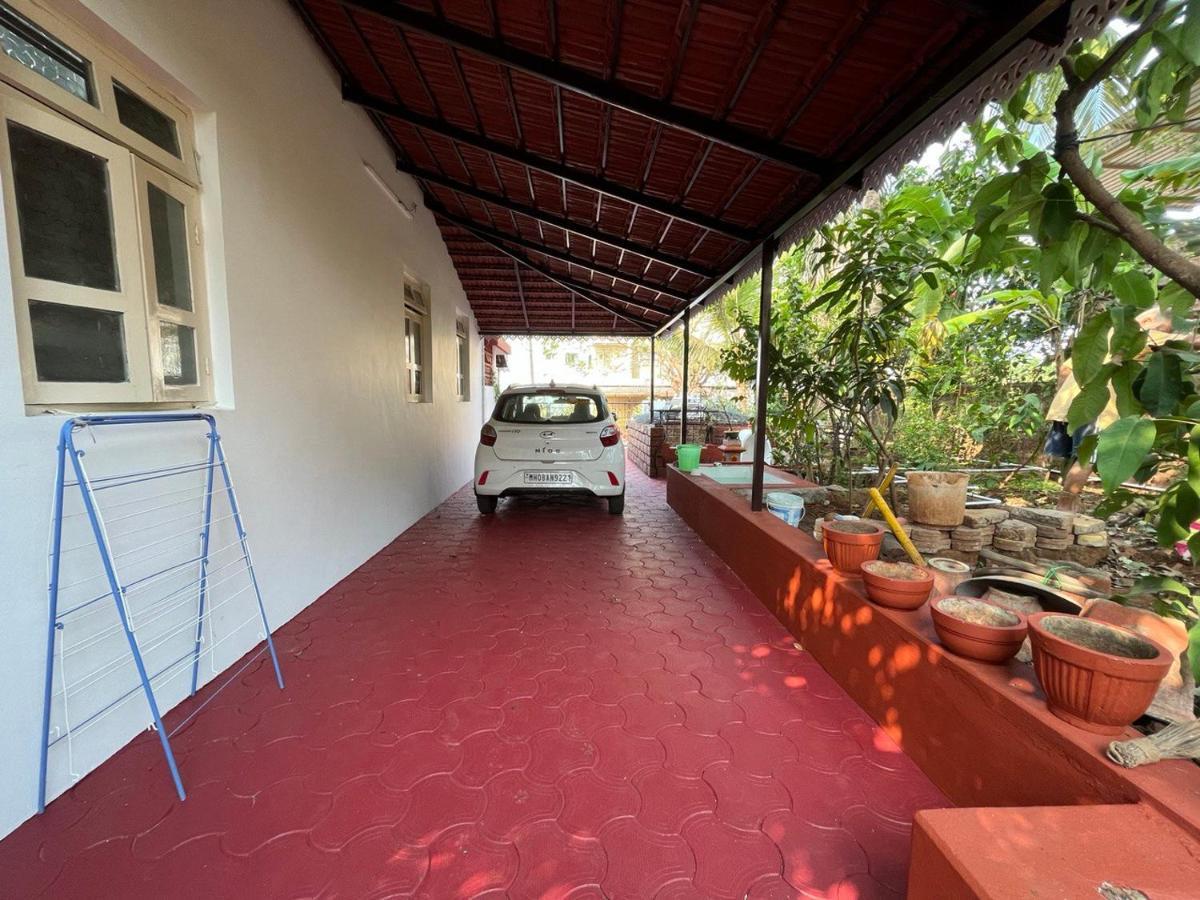 Gayatri Homestay Ratnāgiri Extérieur photo