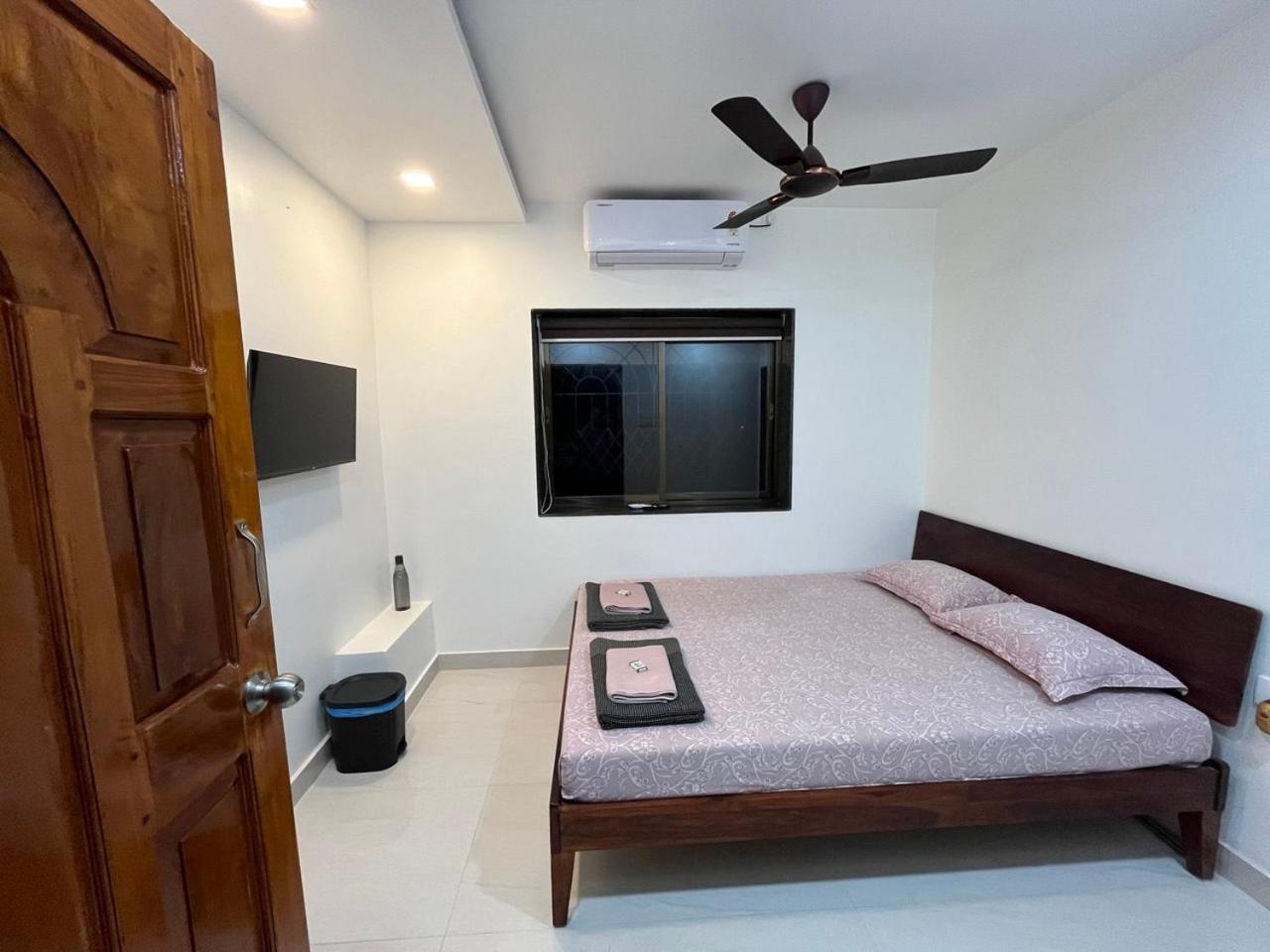 Gayatri Homestay Ratnāgiri Extérieur photo